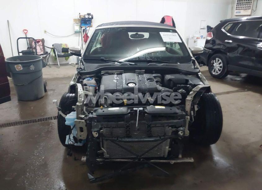 Photo 13 of 2014 Volkswagen Beetle 2.5L (VIN 3VW5P7AT2EM804529)