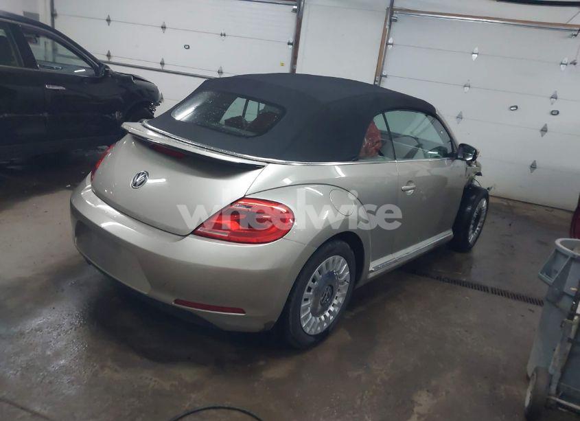Photo 4 of 2014 Volkswagen Beetle 2.5L (VIN 3VW5P7AT2EM804529)