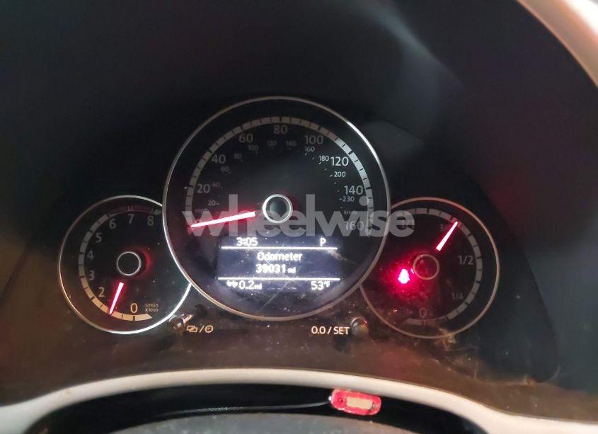 Photo 7 of 2014 Volkswagen Beetle 2.5L (VIN 3VW5P7AT2EM804529)