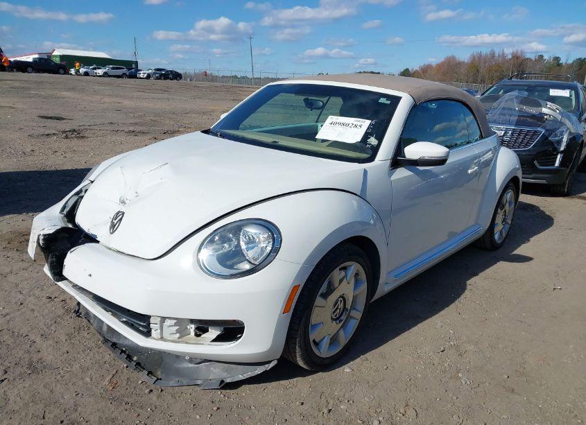 Photo 2 of 2014 Volkswagen Beetle 2.5L (VIN 3VW5P7AT3EM801090)