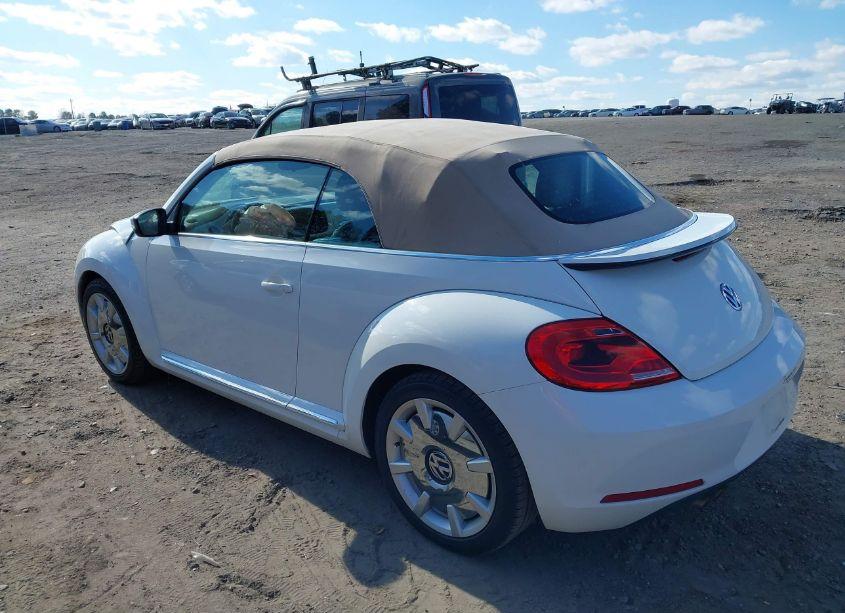 Photo 3 of 2014 Volkswagen Beetle 2.5L (VIN 3VW5P7AT3EM801090)