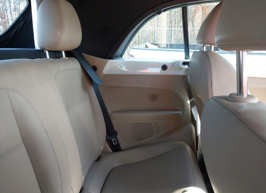 Photo 8 of 2014 Volkswagen Beetle 2.5L (VIN 3VW5P7AT3EM801090)