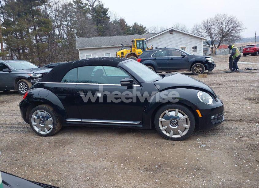 Photo 13 of 2013 Volkswagen Beetle 2.5L (VIN 3VW5P7AT4DM811853)