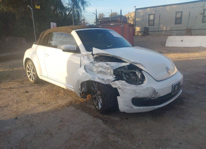 2013 Volkswagen Beetle 2.5L (VIN 3VW5P7AT5DM811361) main photo