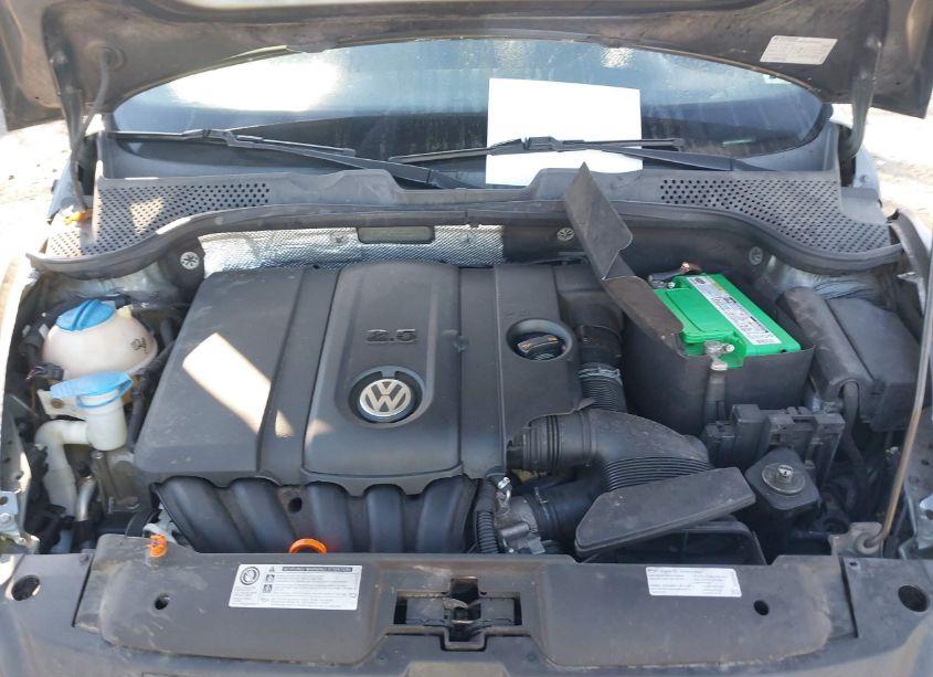 Photo 10 of 2013 Volkswagen Beetle 2.5L (VIN 3VW5P7AT6DM821641)