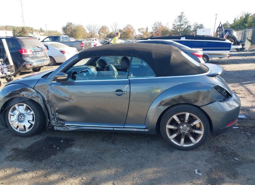 Photo 13 of 2013 Volkswagen Beetle 2.5L (VIN 3VW5P7AT6DM821641)