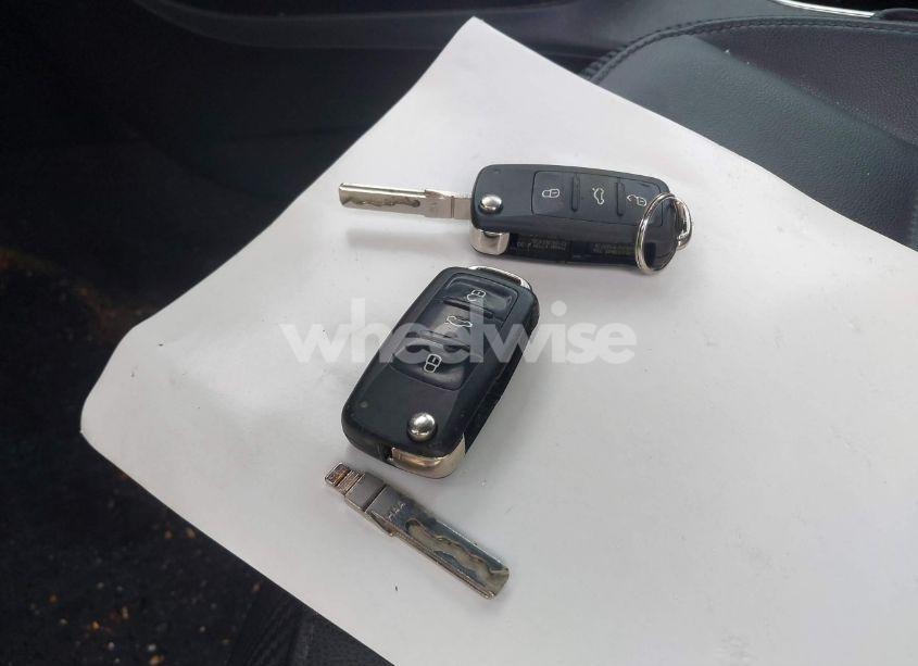 Photo 11 of 2013 Volkswagen Beetle 2.5L (VIN 3VW5P7AT7DM816299)