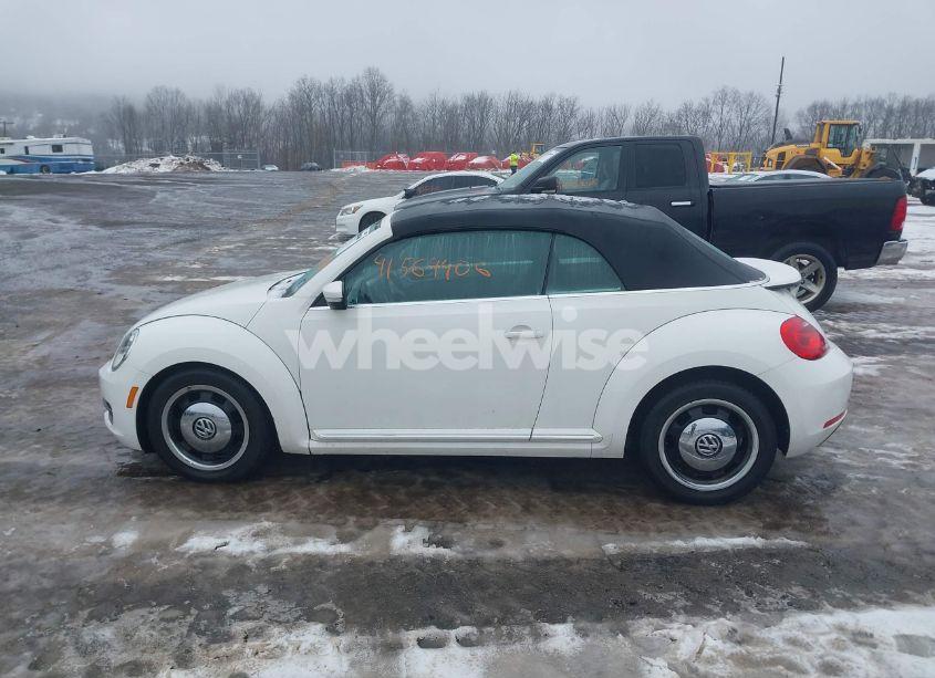Photo 14 of 2013 Volkswagen Beetle 2.5L (VIN 3VW5P7AT7DM816299)