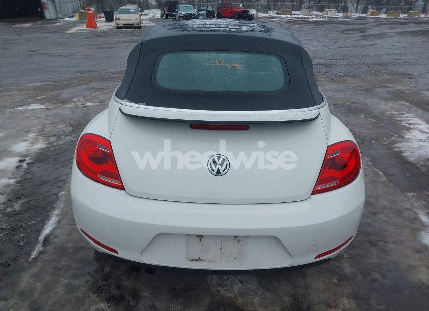 Photo 16 of 2013 Volkswagen Beetle 2.5L (VIN 3VW5P7AT7DM816299)