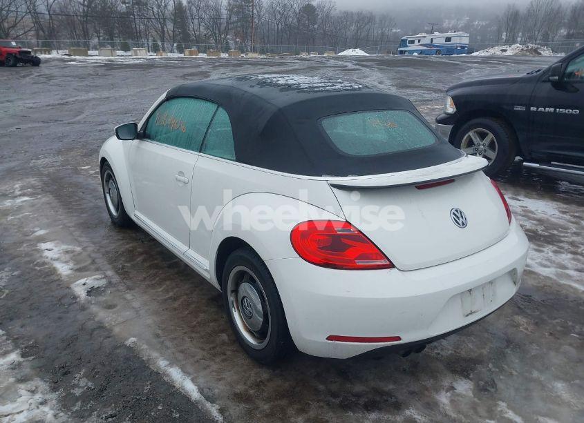 Photo 3 of 2013 Volkswagen Beetle 2.5L (VIN 3VW5P7AT7DM816299)