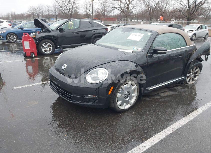 Photo 2 of 2013 Volkswagen Beetle 2.5L (VIN 3VW5P7AT8DM832656)