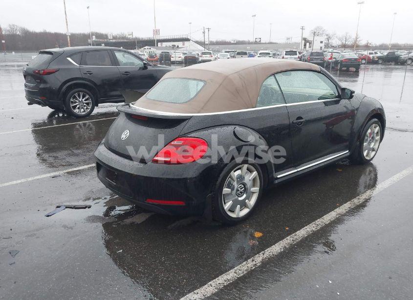 Photo 4 of 2013 Volkswagen Beetle 2.5L (VIN 3VW5P7AT8DM832656)