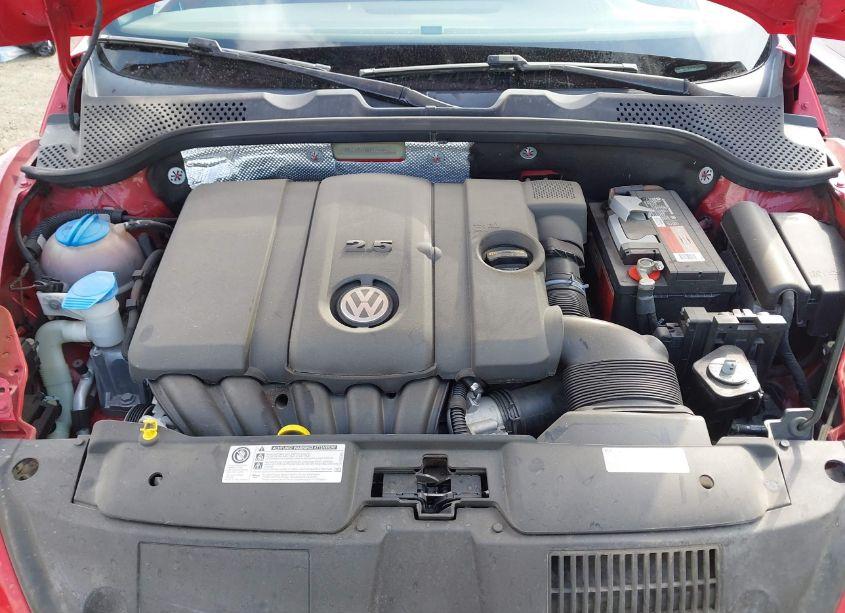 Photo 10 of 2013 Volkswagen Beetle 2.5L (VIN 3VW5P7AT8DM832883)