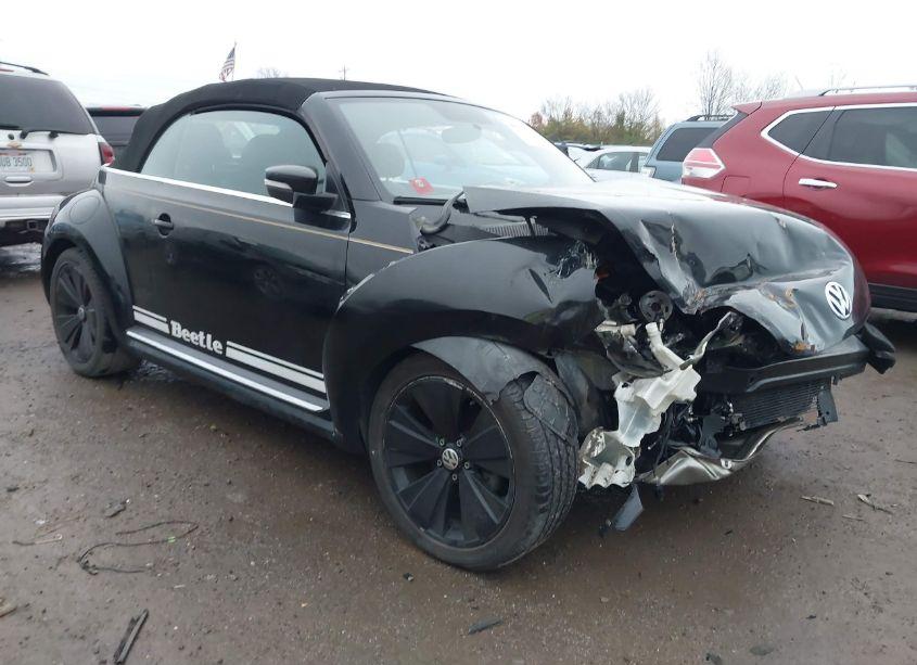 2014 Volkswagen Beetle 2.5L (VIN 3VW5P7AT8EM804342) main photo