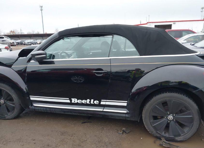 Photo 14 of 2014 Volkswagen Beetle 2.5L (VIN 3VW5P7AT8EM804342)