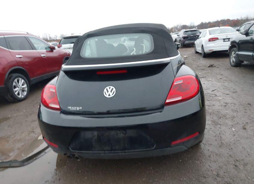 Photo 16 of 2014 Volkswagen Beetle 2.5L (VIN 3VW5P7AT8EM804342)