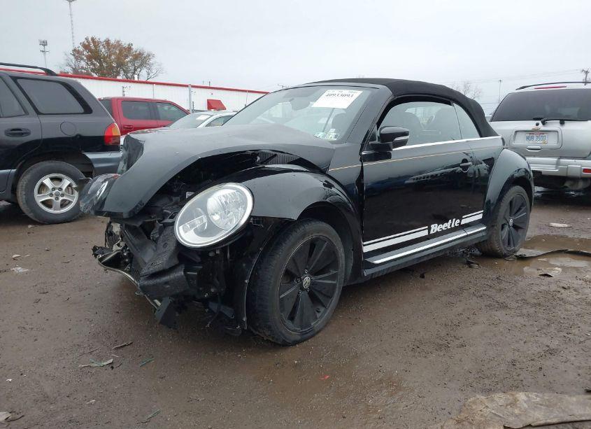 Photo 2 of 2014 Volkswagen Beetle 2.5L (VIN 3VW5P7AT8EM804342)