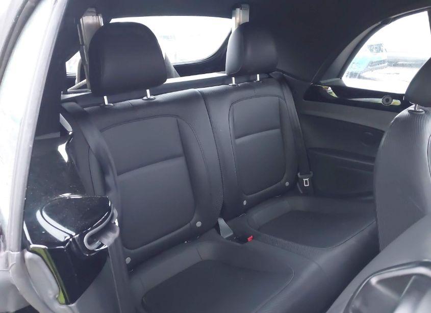 Photo 8 of 2014 Volkswagen Beetle 2.5L (VIN 3VW5P7AT8EM804342)