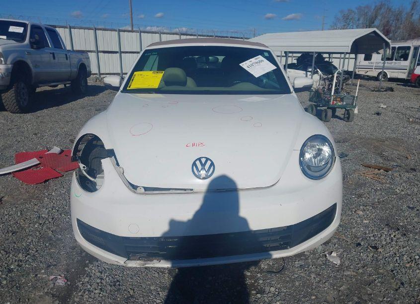 Photo 11 of 2014 Volkswagen Beetle 2.5L (VIN 3VW5P7AT8EM806513)