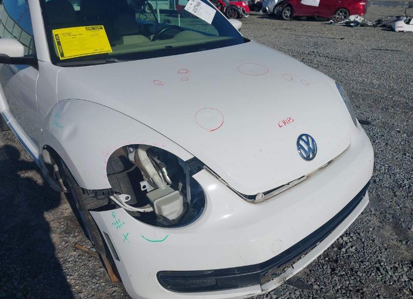 Photo 6 of 2014 Volkswagen Beetle 2.5L (VIN 3VW5P7AT8EM806513)