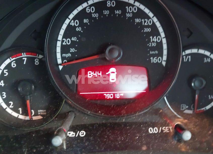 Photo 15 of 2013 Volkswagen Beetle 2.5L (VIN 3VW5P7AT9DM811542)