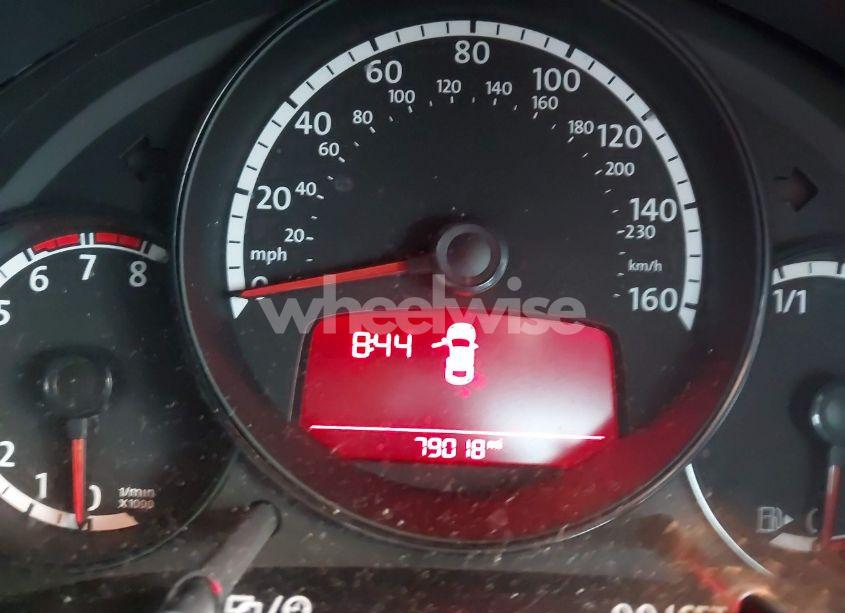 Photo 7 of 2013 Volkswagen Beetle 2.5L (VIN 3VW5P7AT9DM811542)