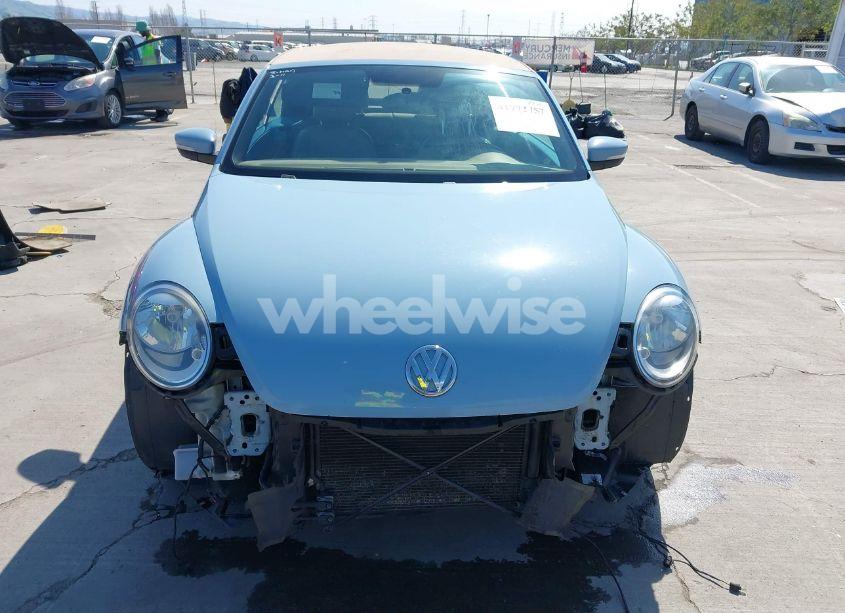 Photo 13 of 2013 Volkswagen Beetle 2.5L (VIN 3VW5P7AT9DM827174)