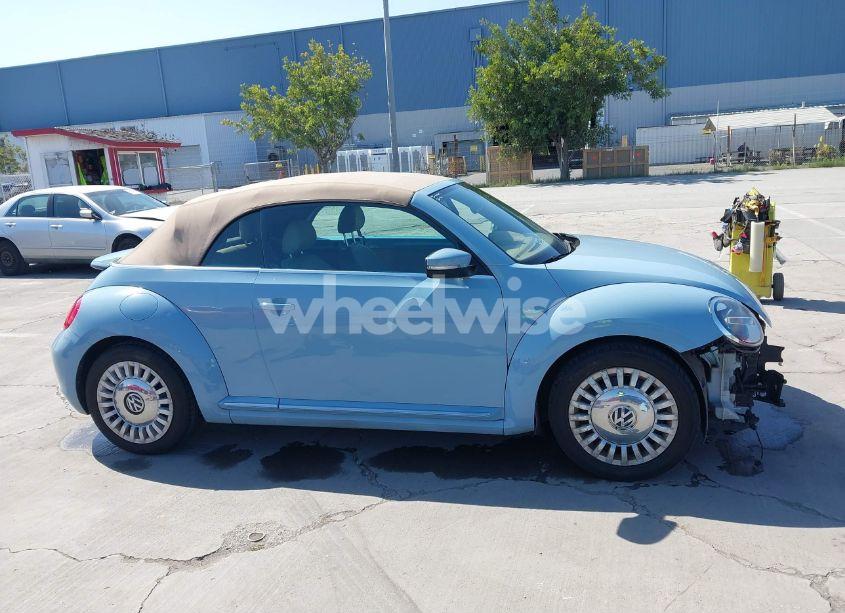 Photo 14 of 2013 Volkswagen Beetle 2.5L (VIN 3VW5P7AT9DM827174)