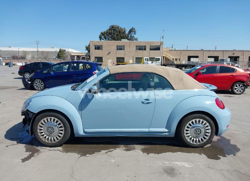 Photo 15 of 2013 Volkswagen Beetle 2.5L (VIN 3VW5P7AT9DM827174)