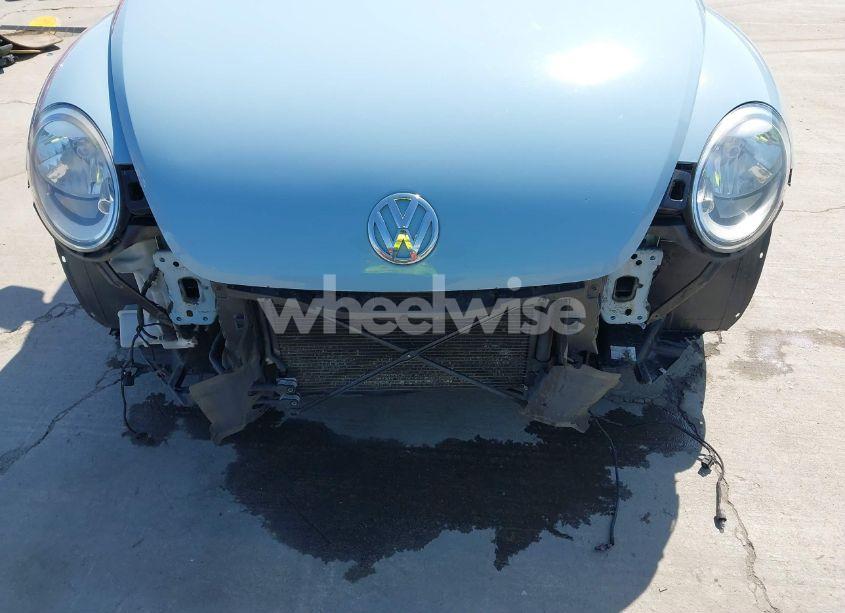 Photo 6 of 2013 Volkswagen Beetle 2.5L (VIN 3VW5P7AT9DM827174)