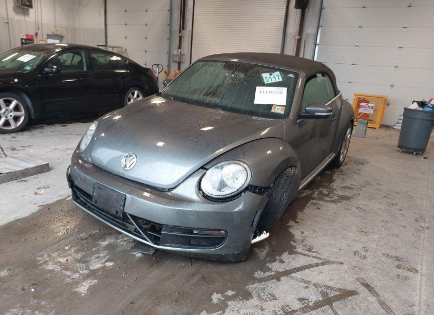 Photo 2 of 2013 Volkswagen Beetle 2.5L (VIN 3VW5P7ATXDM814272)