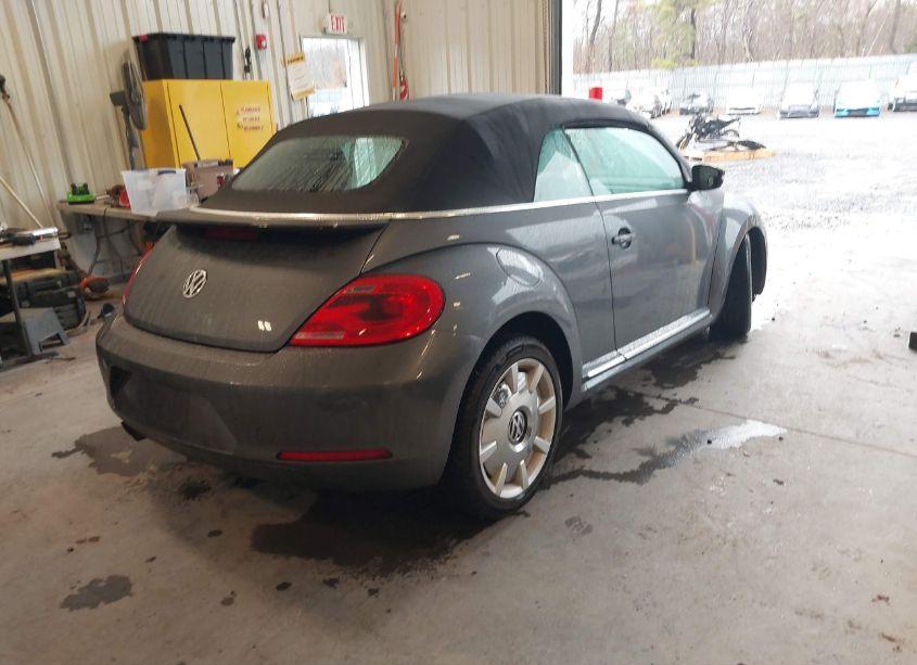 Photo 4 of 2013 Volkswagen Beetle 2.5L (VIN 3VW5P7ATXDM814272)