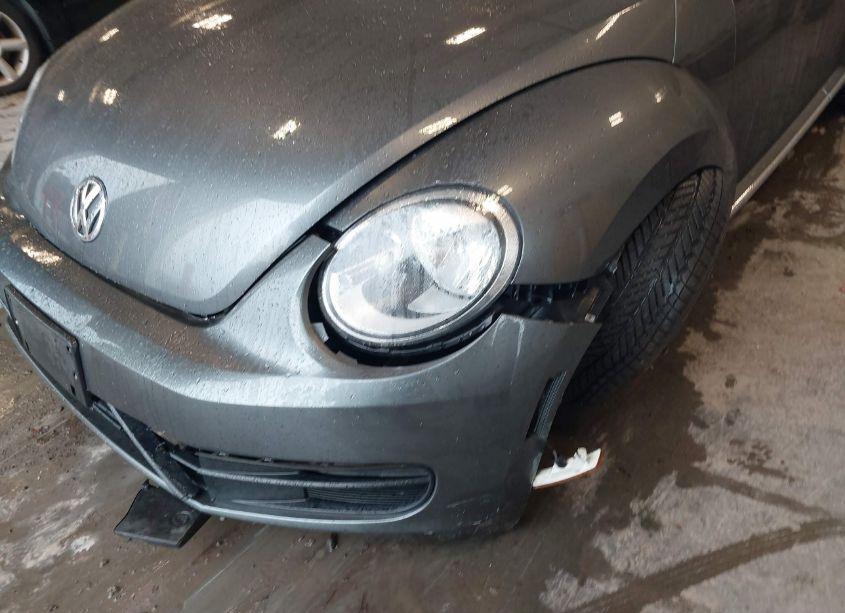 Photo 6 of 2013 Volkswagen Beetle 2.5L (VIN 3VW5P7ATXDM814272)