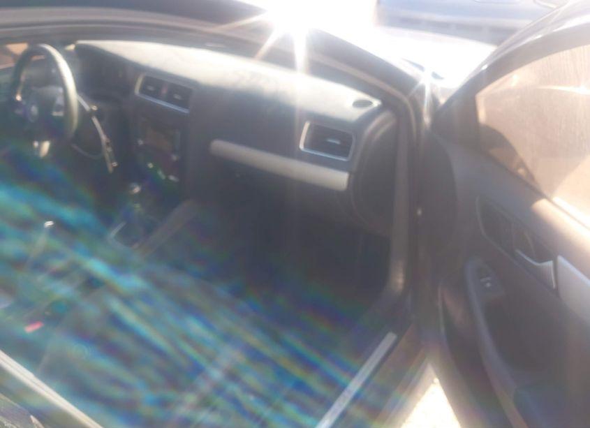 Photo 5 of 2014 Volkswagen Jetta GLI (VIN 3VW5S7AJ9EM371627)