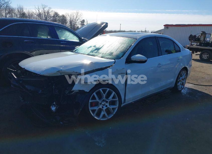 Photo 2 of 2014 Volkswagen Jetta GLI EDITION 30 (VIN 3VW5T7AJ2EM312965)