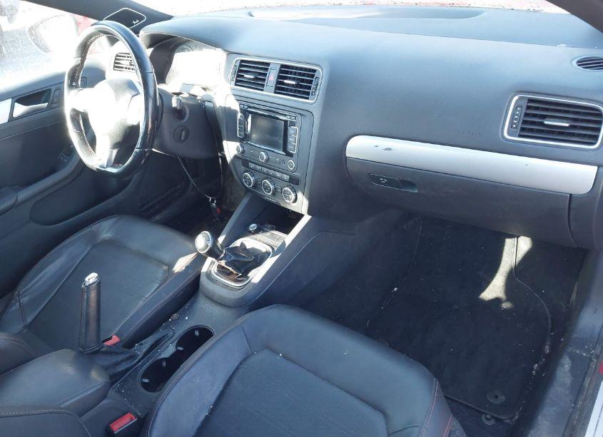 Photo 5 of 2013 Volkswagen Jetta GLI/GLI AUTOBAHN/GLI AUTOBAHN W/NAV (VIN 3VW5T7AJ4DM451512)