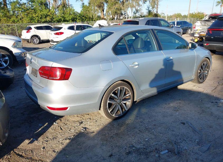 Photo 4 of 2014 Volkswagen Jetta GLI AUTOBAHN W/NAV (VIN 3VW5T7AJ4EM397419)