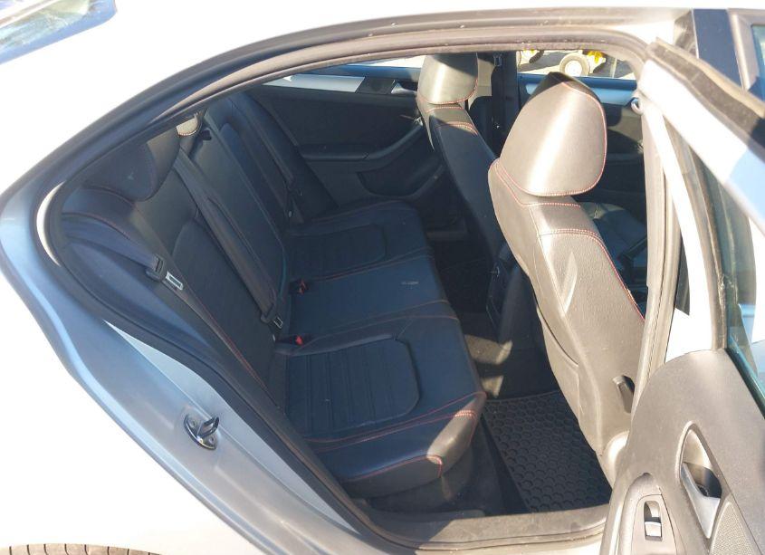 Photo 8 of 2014 Volkswagen Jetta GLI AUTOBAHN W/NAV (VIN 3VW5T7AJ4EM397419)