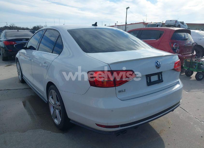 Photo 3 of 2017 Volkswagen Jetta GLI (VIN 3VW5T7AJ5HM386658)