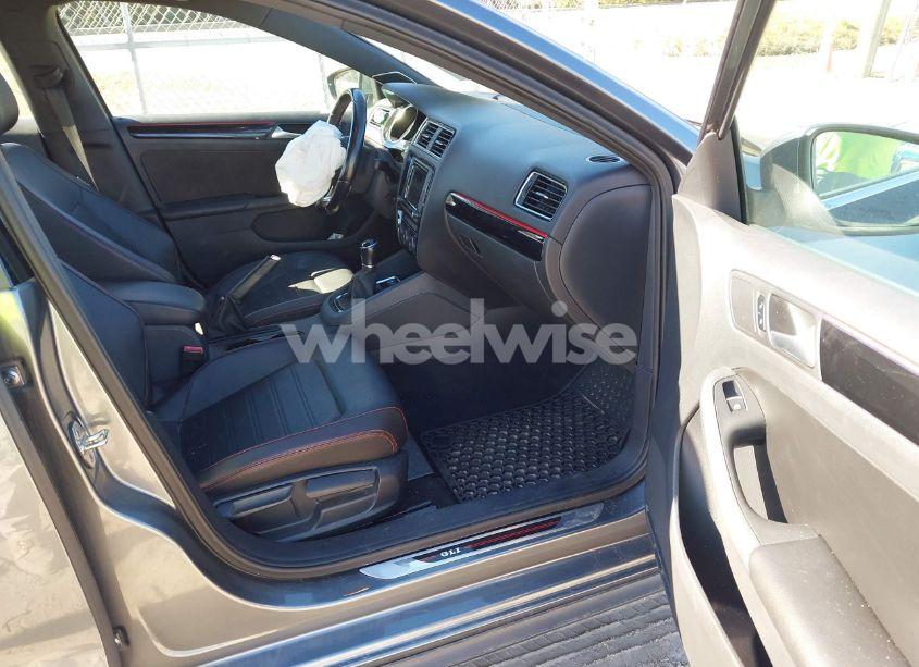 Photo 5 of 2017 Volkswagen Jetta GLI (VIN 3VW5T7AJ7HM253724)