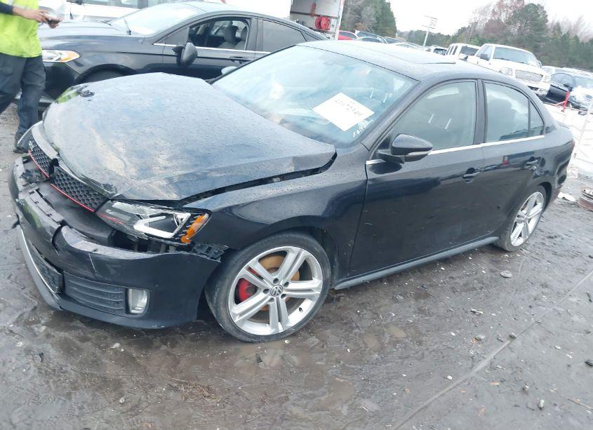 Photo 2 of 2015 Volkswagen Jetta 2.0T GLI SEL (VIN 3VW5T7AJ8FM259044)