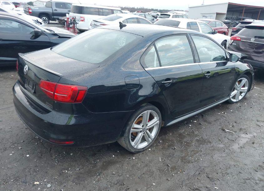 Photo 4 of 2015 Volkswagen Jetta 2.0T GLI SEL (VIN 3VW5T7AJ8FM259044)