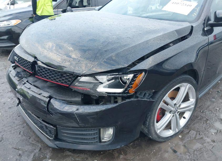 Photo 6 of 2015 Volkswagen Jetta 2.0T GLI SEL (VIN 3VW5T7AJ8FM259044)