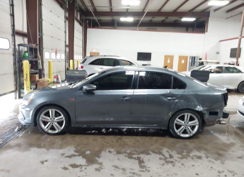 Photo 14 of 2017 Volkswagen Jetta GLI (VIN 3VW5T7AJ8HM331802)