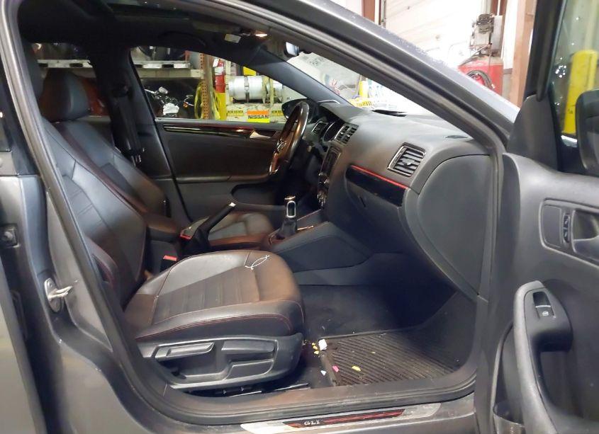 Photo 5 of 2017 Volkswagen Jetta GLI (VIN 3VW5T7AJ8HM331802)