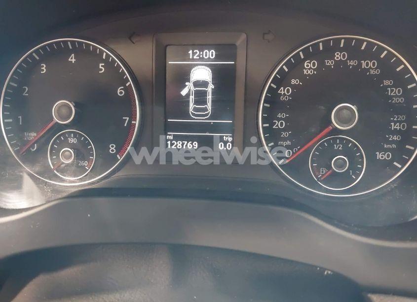 Photo 7 of 2013 Volkswagen Jetta (VIN 3VW5T7AJ9DM434883)