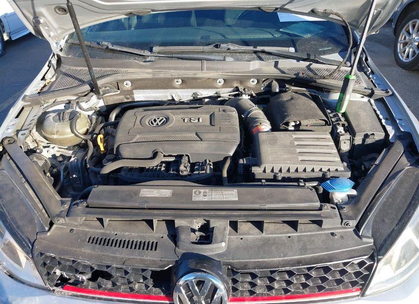 Photo 10 of 2015 Volkswagen Golf GTI 2.0T S 4-DOOR (VIN 3VW5T7AU0FM089868)
