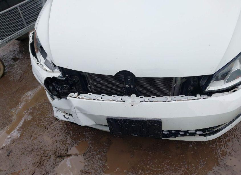 Photo 6 of 2017 Volkswagen Golf GTI AUTOBAHN 4-DOOR/S 4-DOOR/SE 4-DOOR/SPORT 4-DOOR (VIN 3VW5T7AU0HM033707)