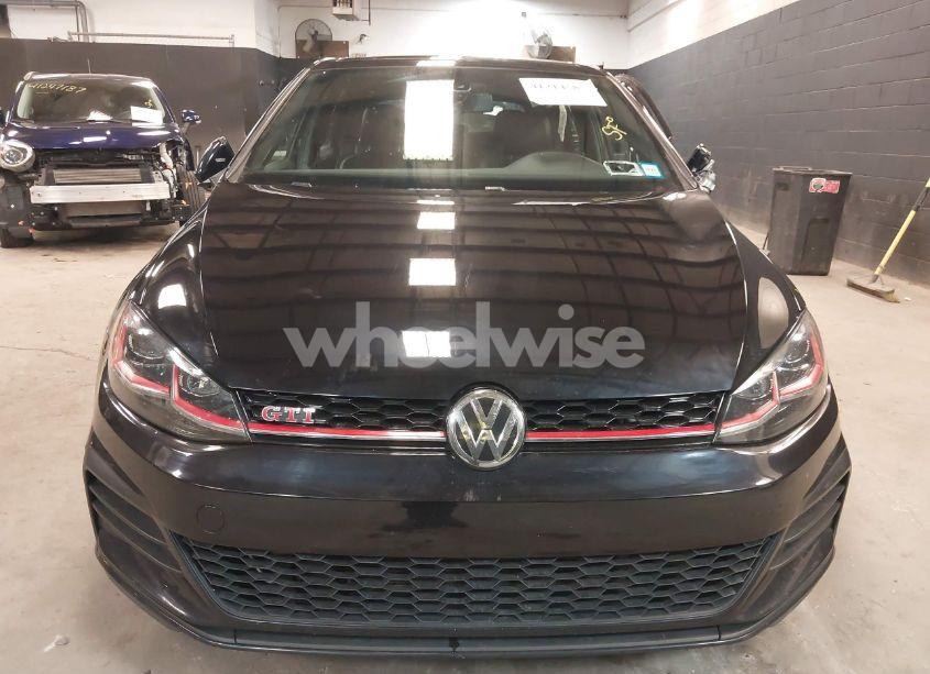 Photo 12 of 2019 Volkswagen Gti S/SE/AUTOBAHN/RABBIT EDITION (VIN 3VW5T7AU0KM025789)