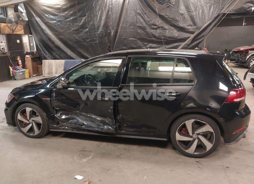 Photo 14 of 2019 Volkswagen Gti S/SE/AUTOBAHN/RABBIT EDITION (VIN 3VW5T7AU0KM025789)